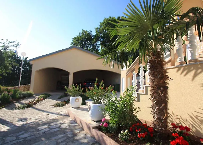 Two-bedroom Near Sea 12 Apartman Crikvenica