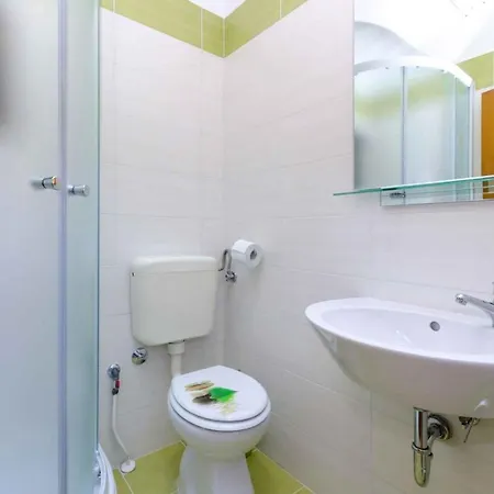 Two-bedroom Crikvenica Near Sea 12