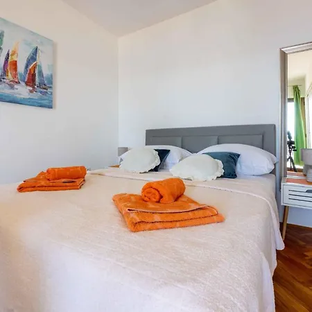 Apartment Two-bedroom Crikvenica Near Sea 12