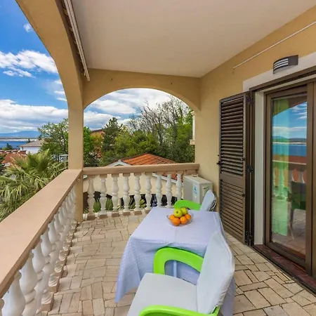 Apartment Two-bedroom Crikvenica Near Sea 12 *