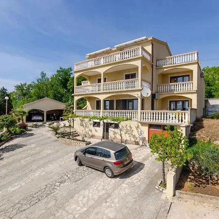 Apartment Two-bedroom Crikvenica Near Sea 12 *
