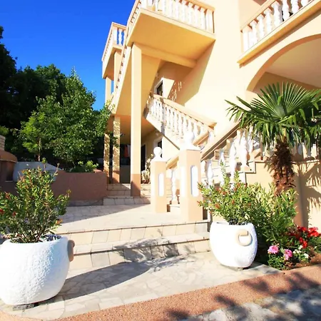 Two-bedroom Near Sea 12 Lägenhet Crikvenica