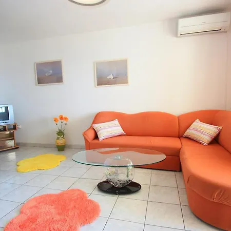 Two-bedroom Crikvenica Near Sea 12 Apartment Dramalj